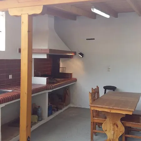 La Luna * Neos Marmaras