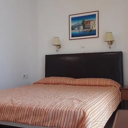 La Luna * Неос-Мармарас